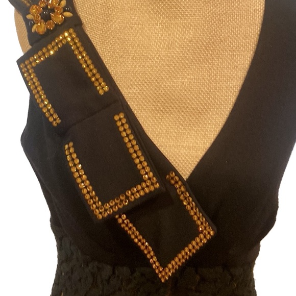 VDP collection fabulous dress, black lace on gold lining, rhinestone details, M - Picture 2 of 16
